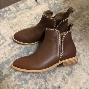 Brand new Brown/Tan Leather Ankle Boots - size 38